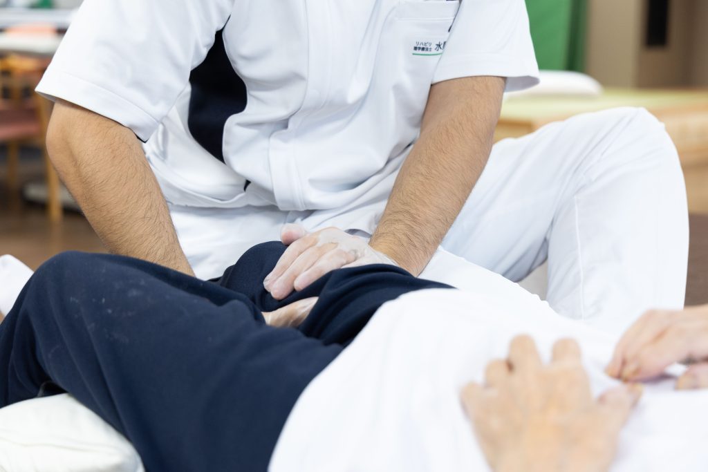 理学療法士<br>（PT）